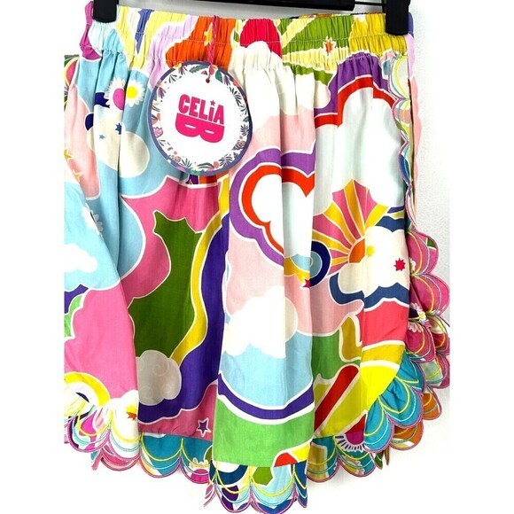 New Celia B Lyra Shorts Womens Size XS Floral Oversized Embroidered Scalloped U2 - Picture 6 of 12
